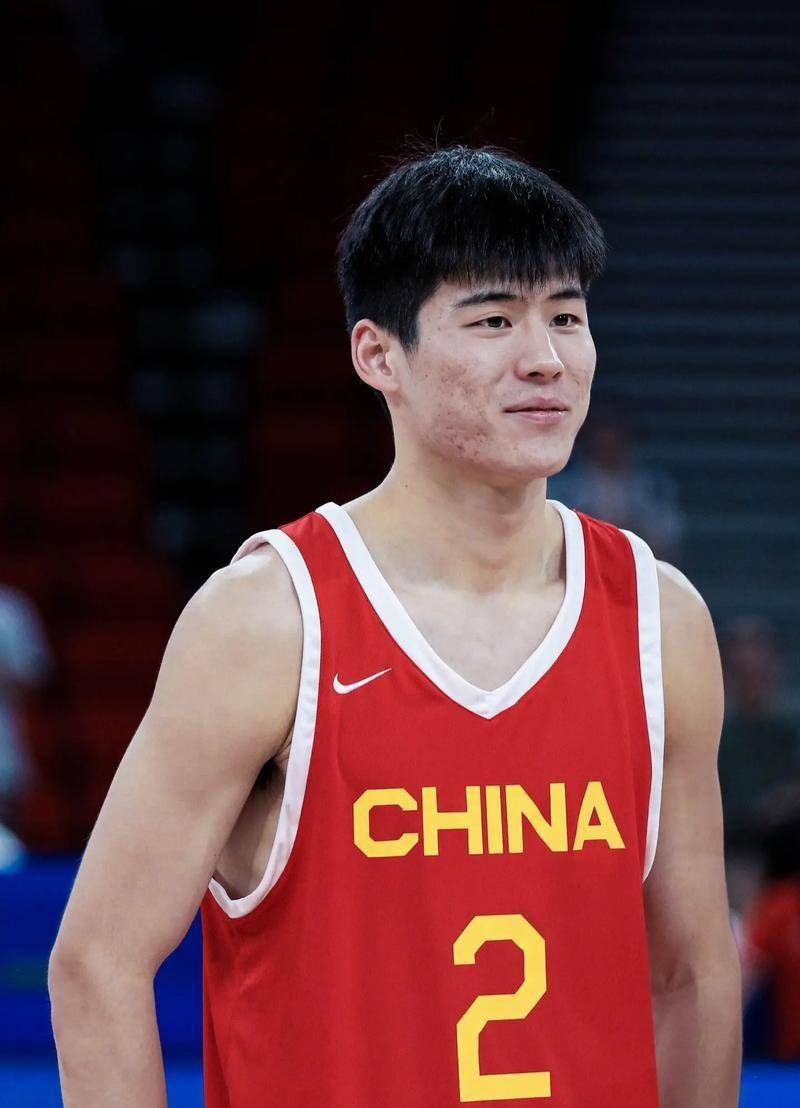 公牛前途光明！，纳达尔新星表现优异表现突出引发球迷热议(纳达尔球迷俱乐部微博)