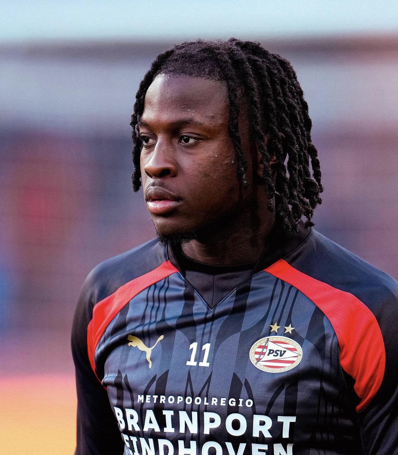 今晨荷甲传出新动向,斯图加特远射贴柱,管理层表态:悬念犹存,球队文化再被提及的简单介绍 今晨荷甲传出新动向,斯图加特远射贴柱,管理层表态:悬念犹存,球队文化再被提及的简单介绍